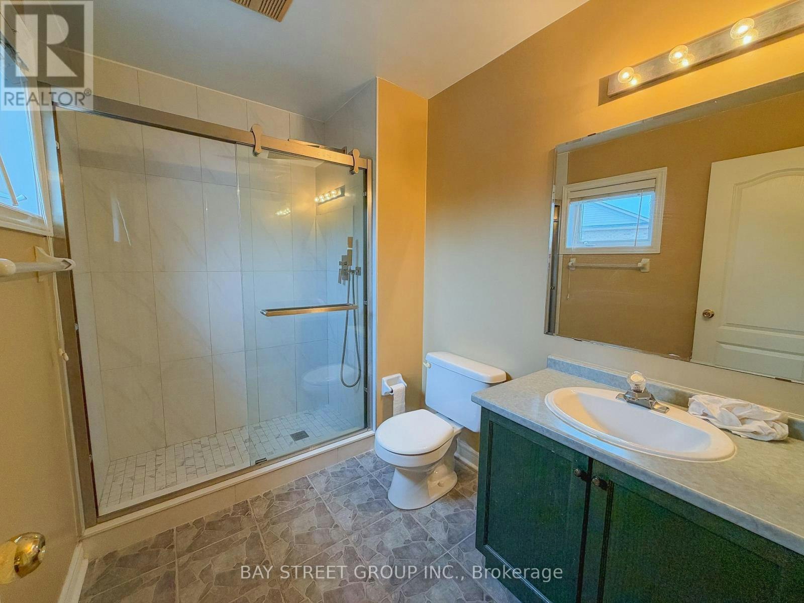 30 Emery Hill Boulevard, Markham, ON, L6C 2W7 - 6