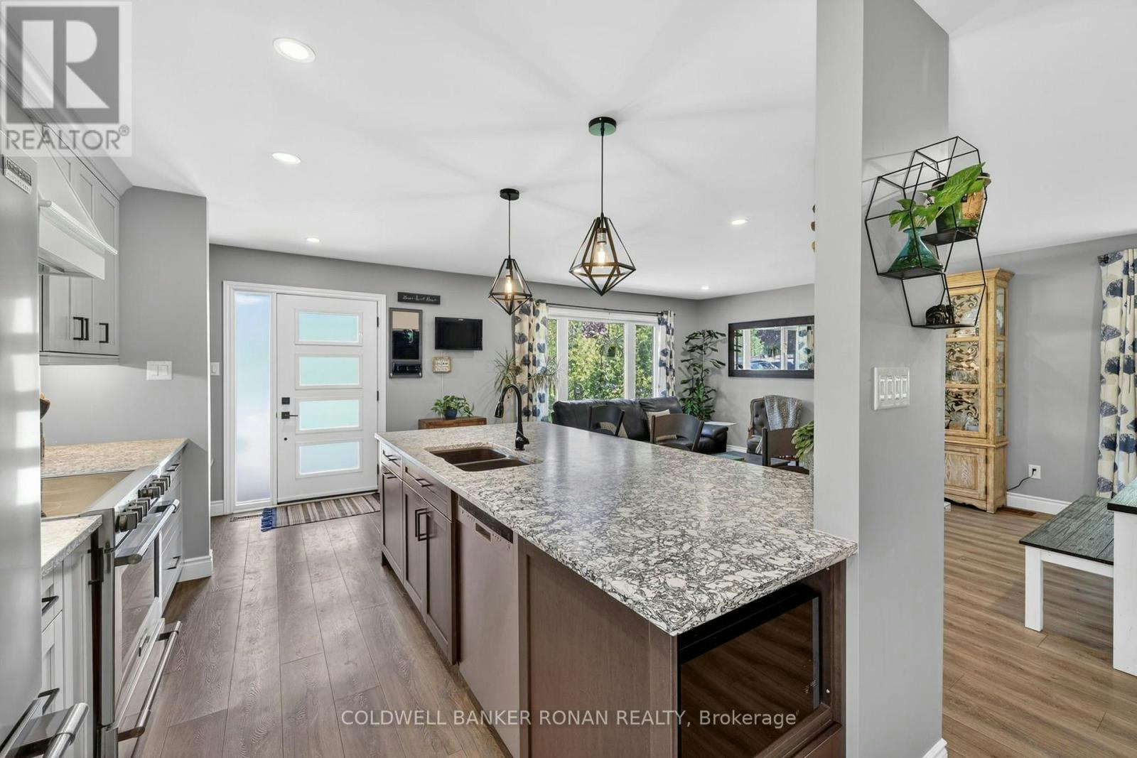 1959 Snow Valley Road, Springwater, ON, L0L 1Y3 - 6