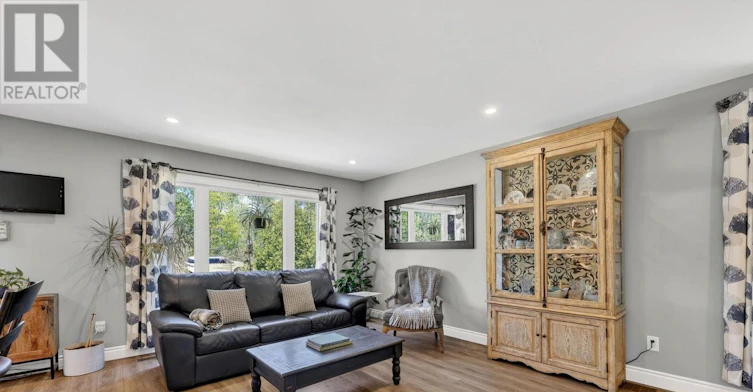 1959 Snow Valley Road, Springwater, ON, L0L 1Y3 - 11