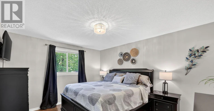 1959 Snow Valley Road, Springwater, ON, L0L 1Y3 - 12