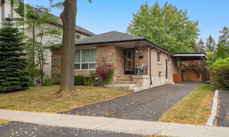 22 Almayo Crescent