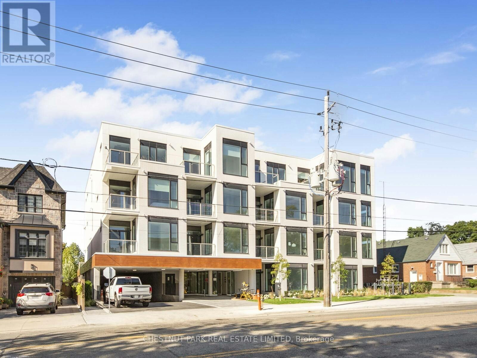 407-722 Marlee Avenue, Toronto, ON, M6B 3J7