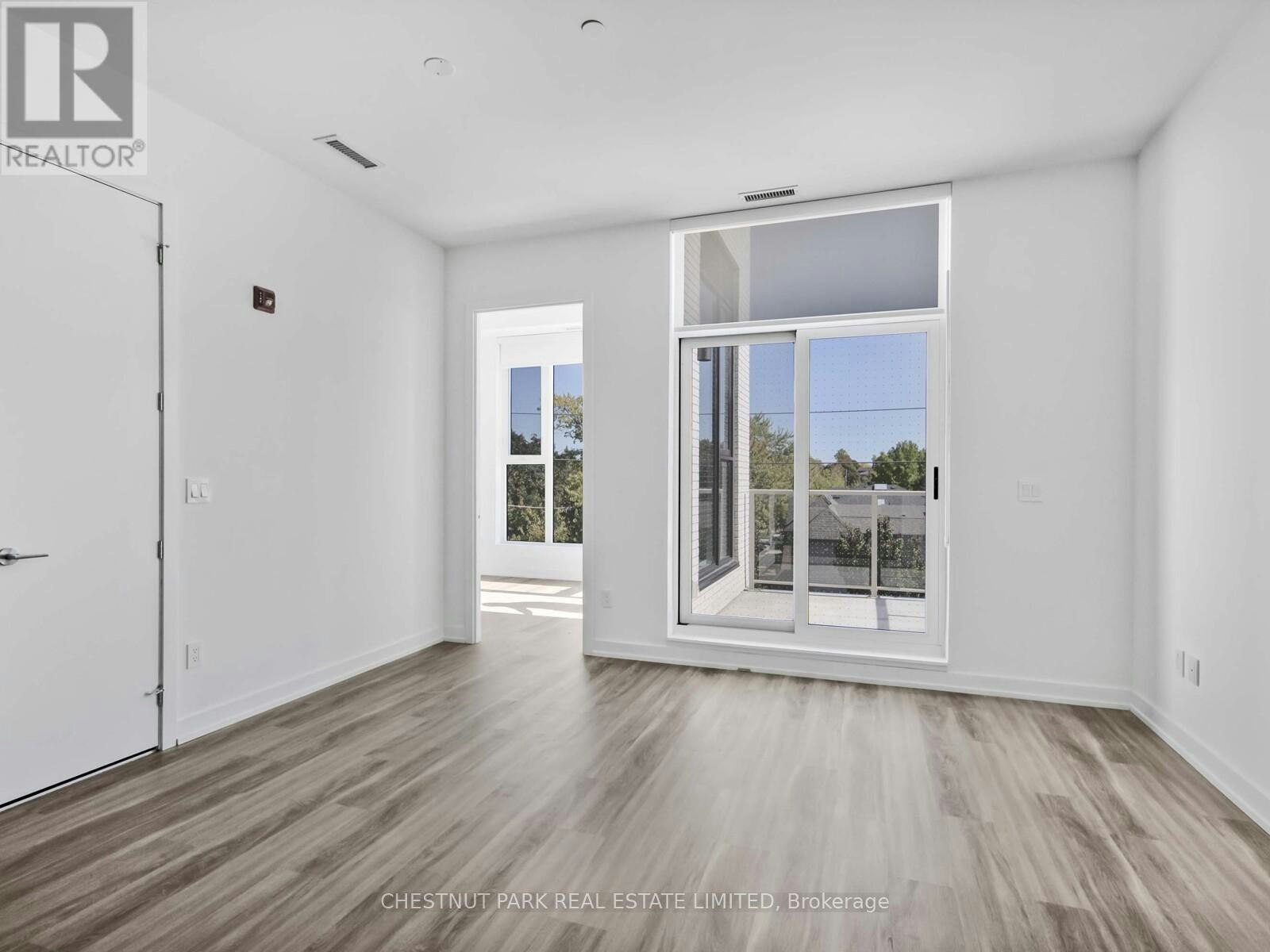 407-722 Marlee Avenue, Toronto, ON, M6B 3J7 - 4