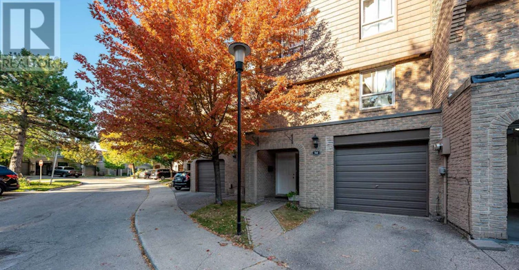 50-405 Hyacinthe Boulevard, Mississauga, ON, L5A 3N1 - 3