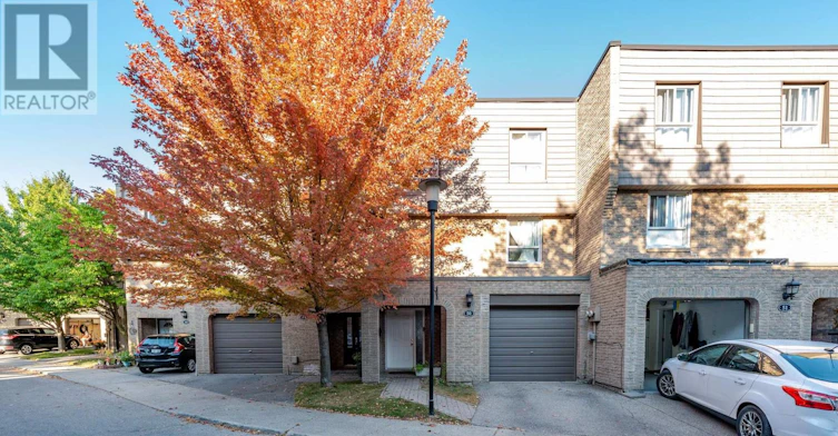 50-405 Hyacinthe Boulevard, Mississauga, ON, L5A 3N1