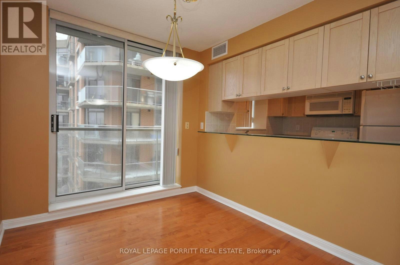 901-1140 Parkwest Place, Mississauga, ON, L5E 3K9 - 7