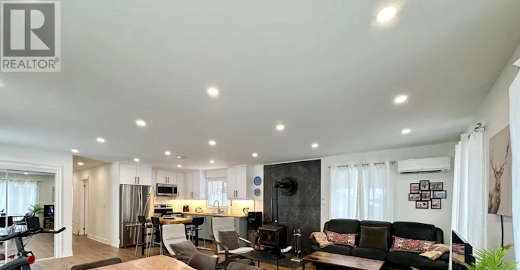 886 Monck Road, Kawartha Lakes, ON, L0K 1W0 - 4