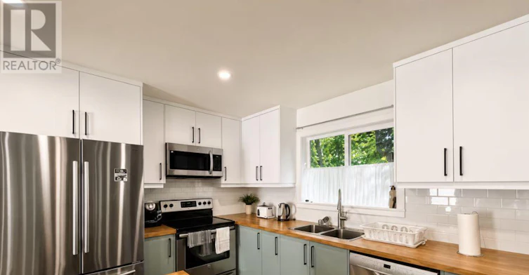 886 Monck Road, Kawartha Lakes, ON, L0K 1W0 - 10