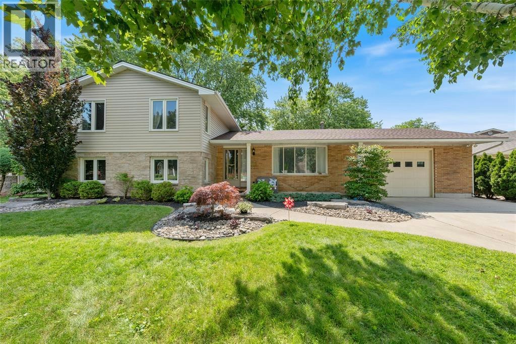 1121 Arlington Court, Sarnia, ON, N7S 3V1
