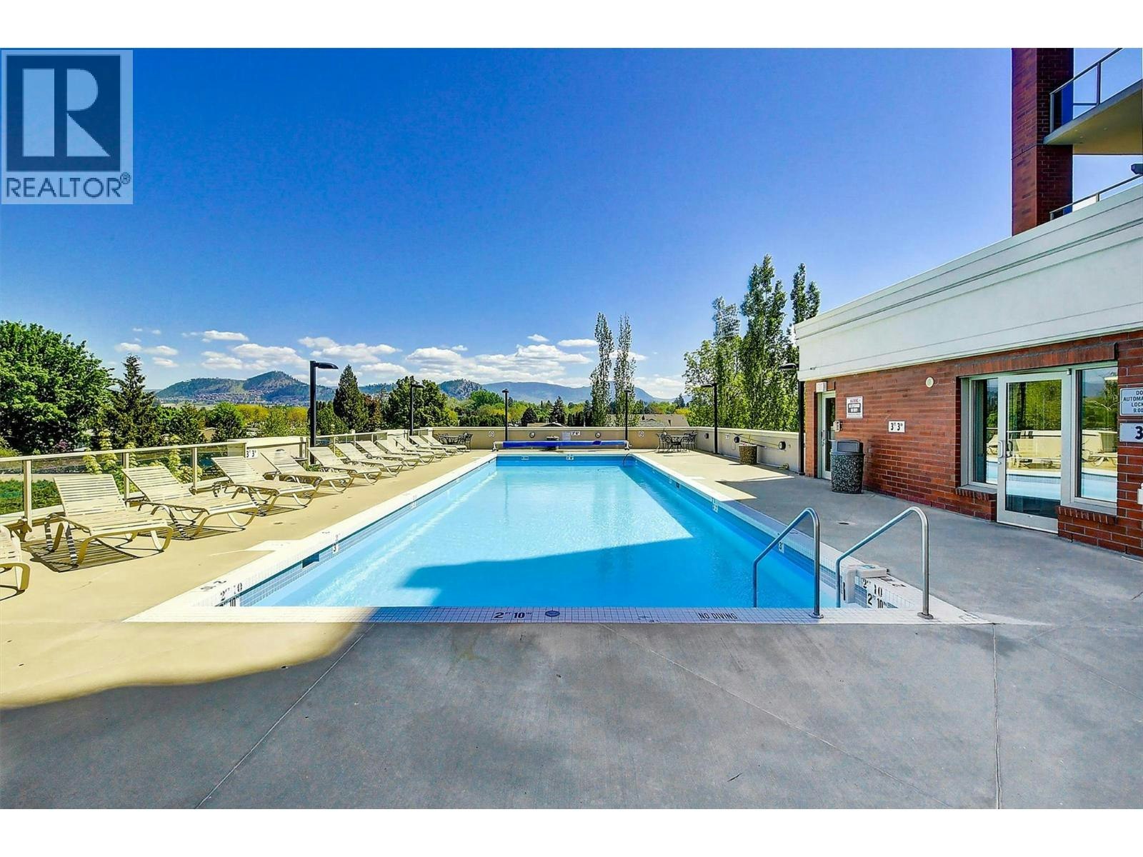 1209-1160 Bernard Avenue, Kelowna, BC, V1Y 6R2