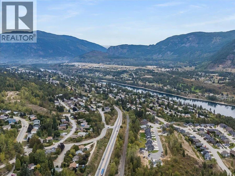 3736 Toba Road, Castlegar, BC, V1N 4Y3 - 53