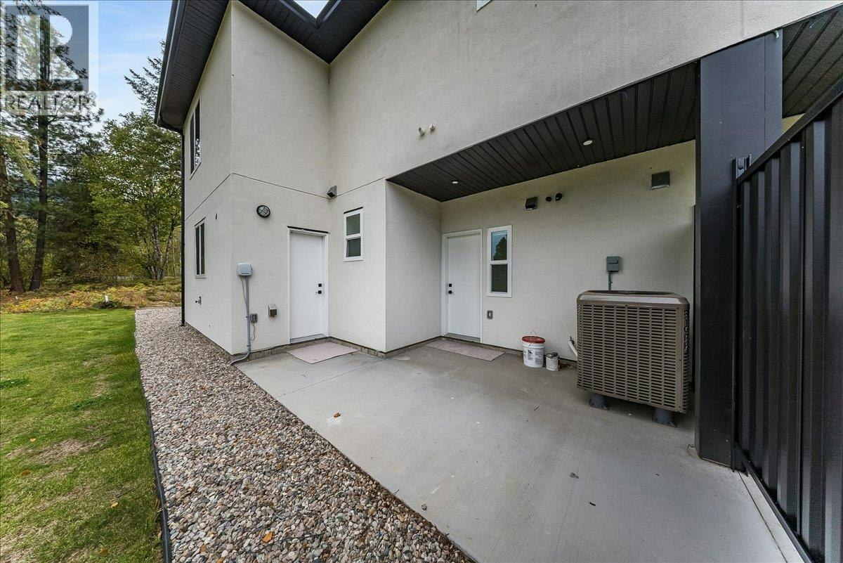 3736 Toba Road - 5