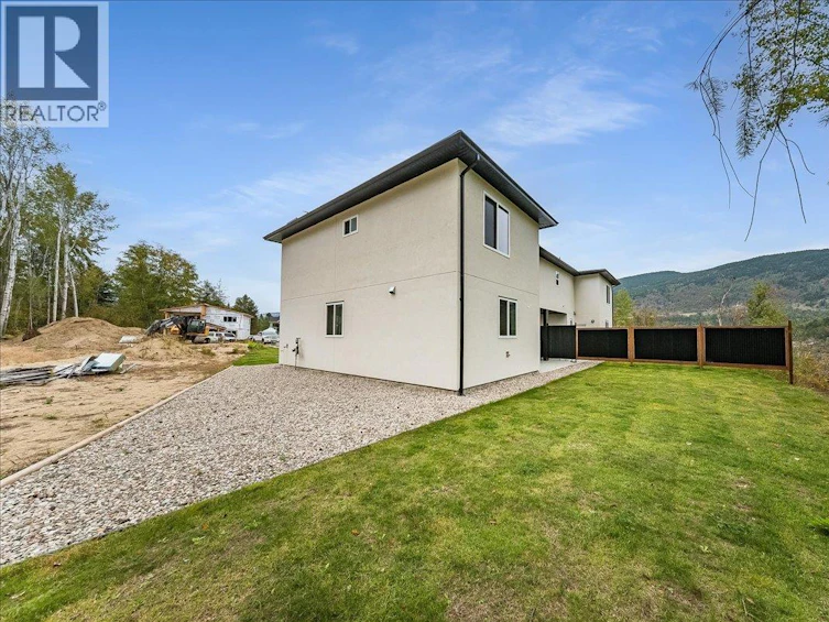 3736 Toba Road, Castlegar, BC, V1N 4Y3 - 6