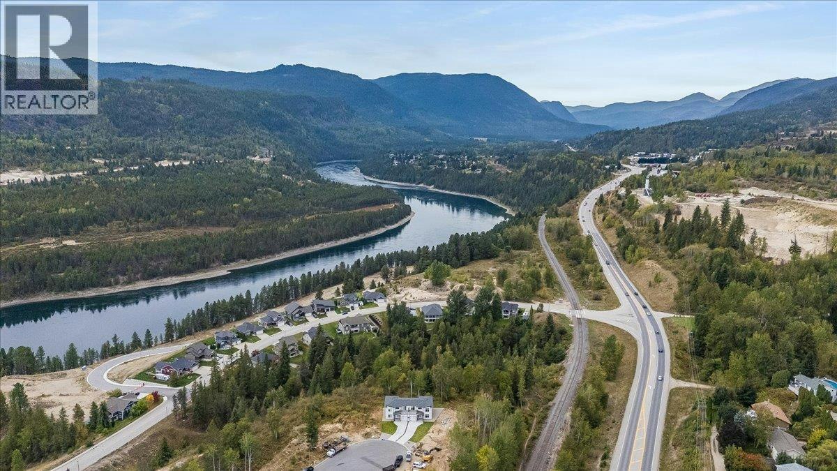 3736 Toba Road, Castlegar, BC, V1N 4Y3 - 9