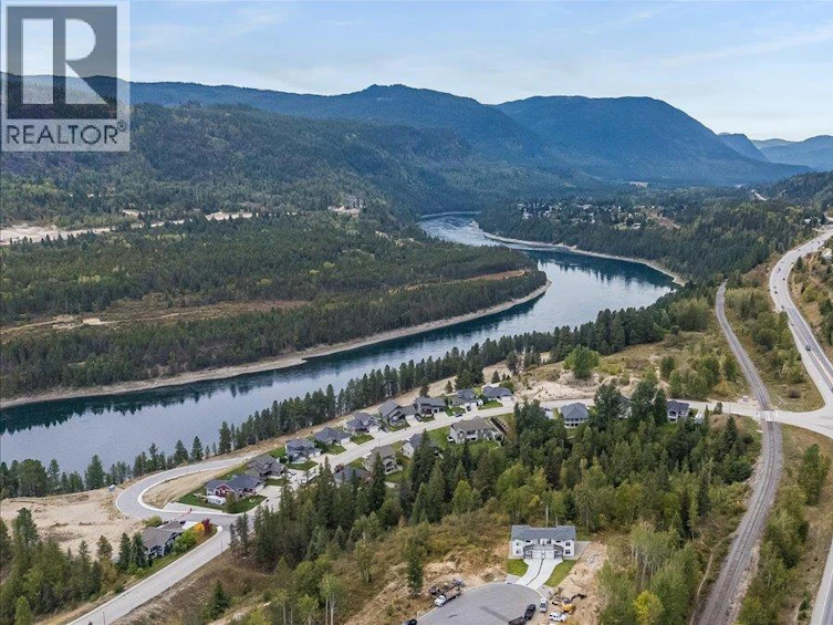 3736 Toba Road, Castlegar, BC, V1N 4Y3 - 9