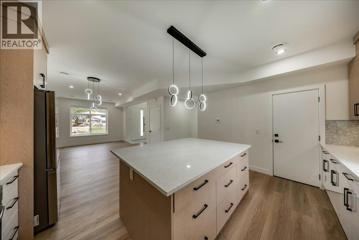 3736 Toba Road, Castlegar, BC, V1N 4Y3 - 14