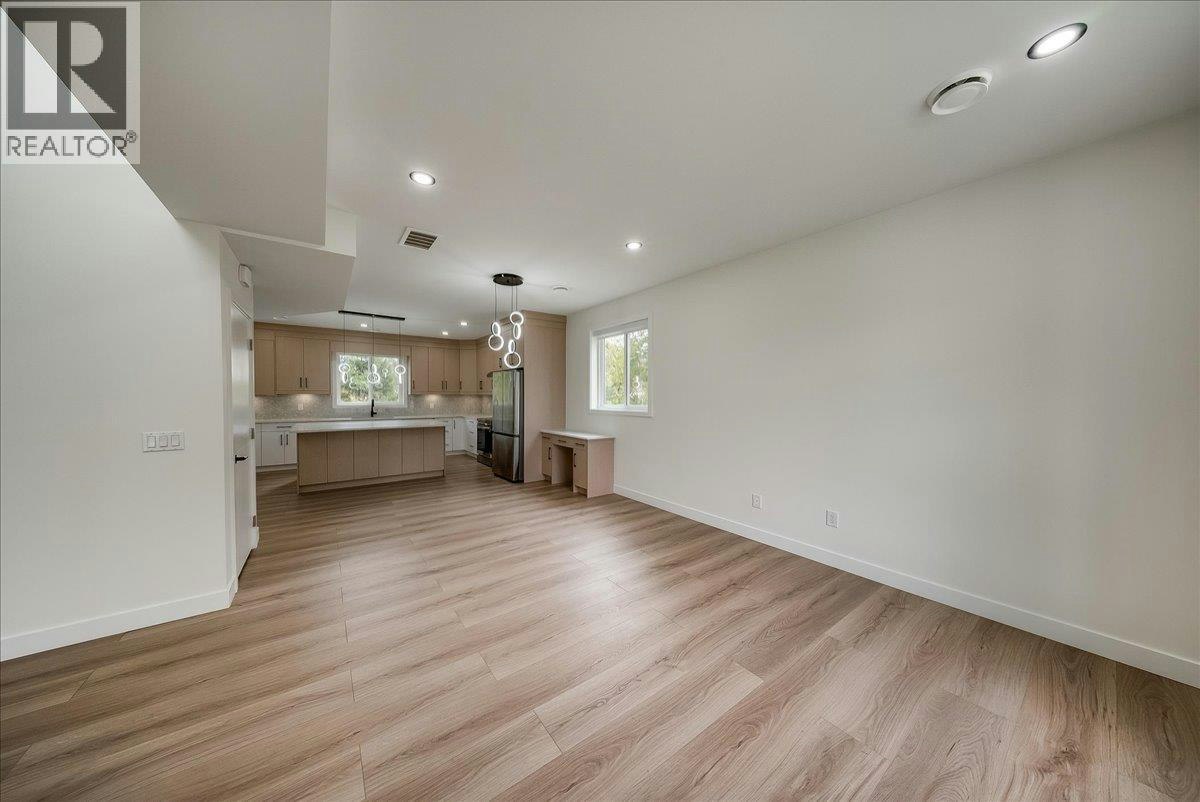 3736 Toba Road, Castlegar, BC, V1N 4Y3 - 10
