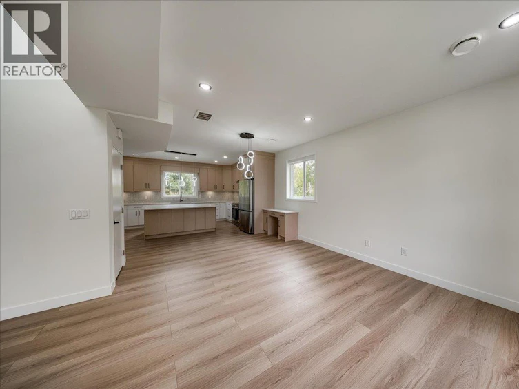 3736 Toba Road, Castlegar, BC, V1N 4Y3 - 10