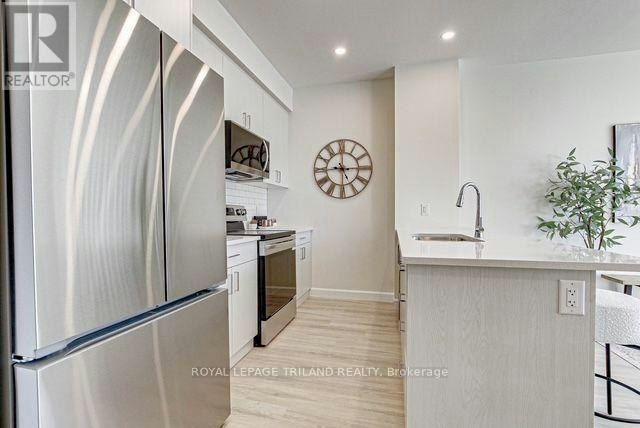 307-75 Walnut Street, St. Thomas, ON, N5R 2Y7 - 3