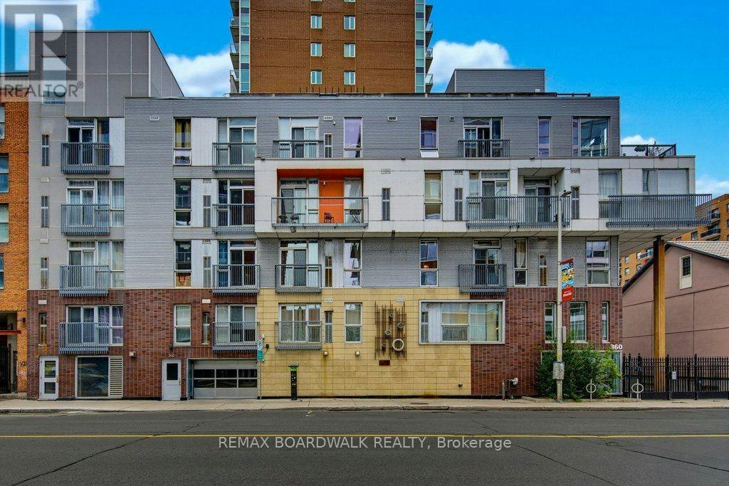 104-360 Cumberland Street, Ottawa, ON, K1N 0B1