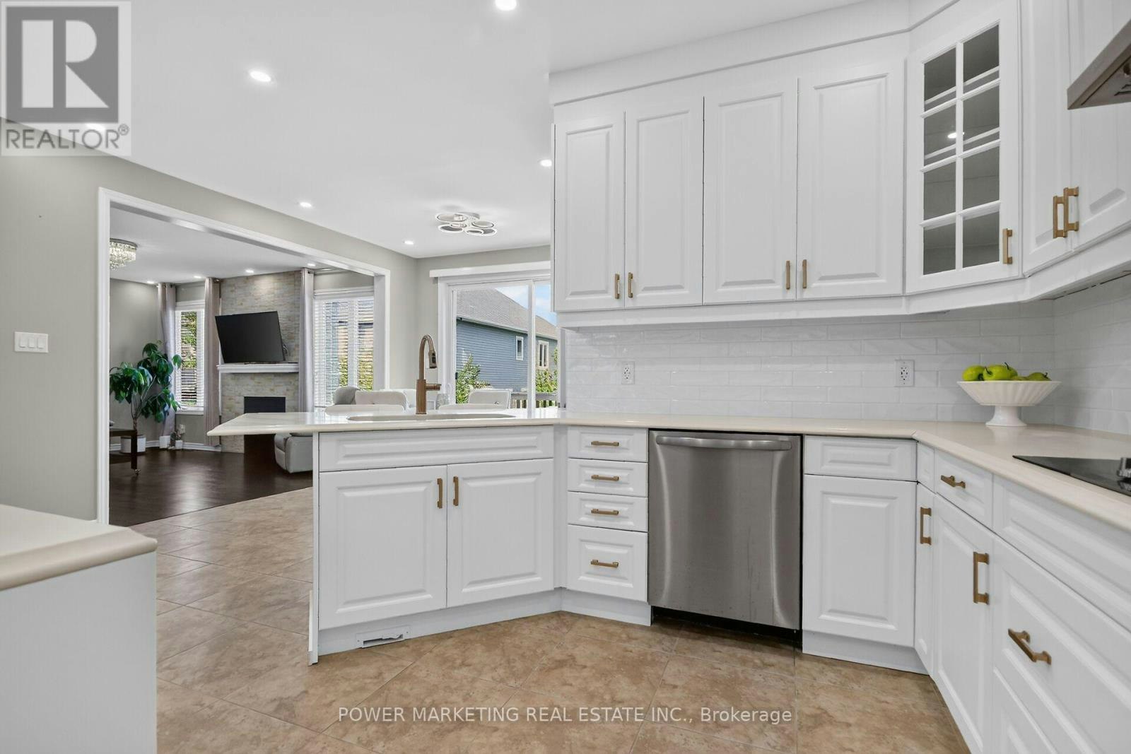 26 Palmeto Court, Ottawa, ON, K2S 0X2 - 10