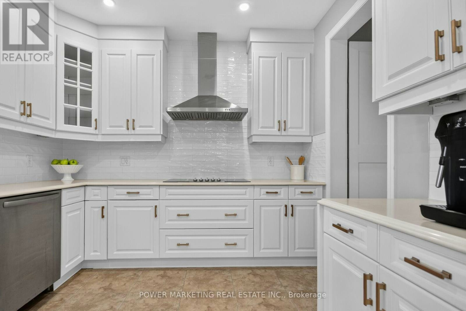 26 Palmeto Court, Ottawa, ON, K2S 0X2 - 11
