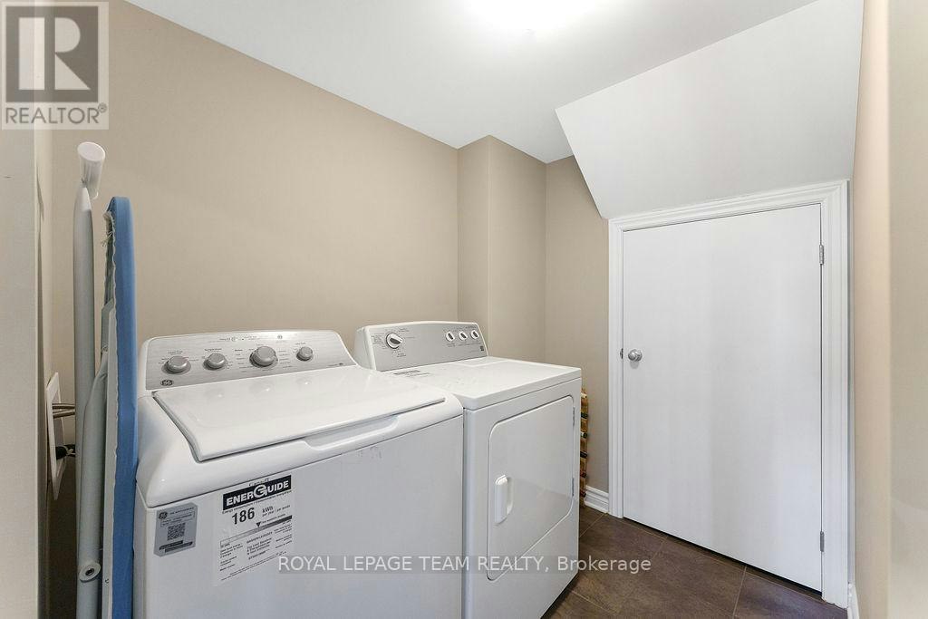 534 Tungsten Terrace, Ottawa, ON, K4A 1A8 - 4