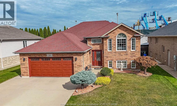 35 Sandy Lake