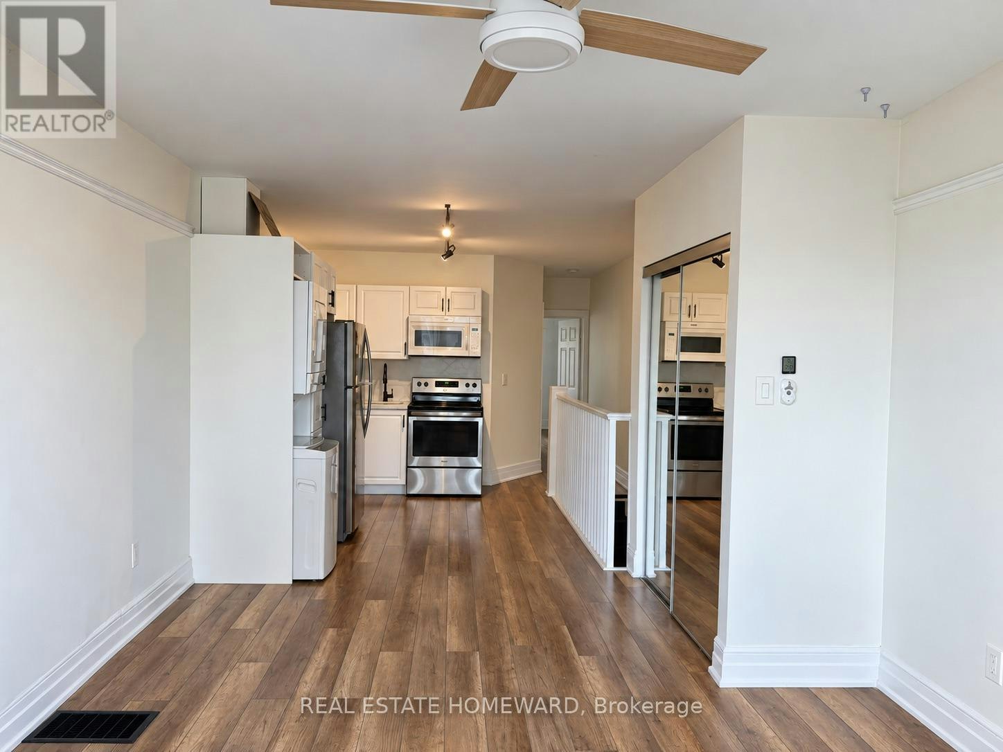 86 Carlaw Avenue, Toronto, ON, M4M 2R7 - 7
