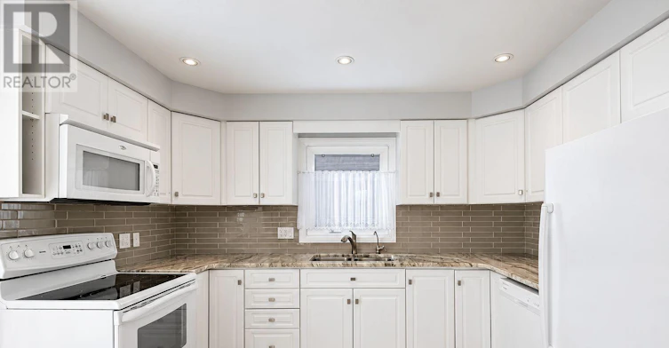 82 Charnwood Place, Markham, ON, L3T 5H3 - 3