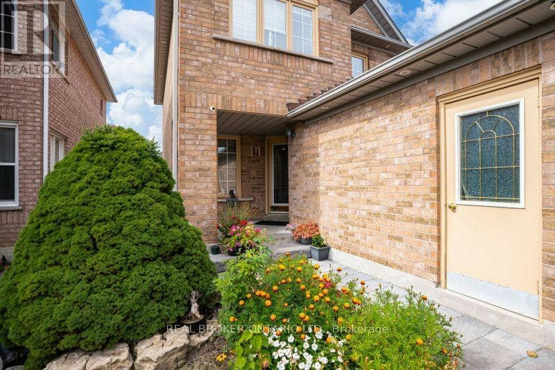 60 Whitefaulds Road, Vaughan, ON, L6A 2K4 - 2