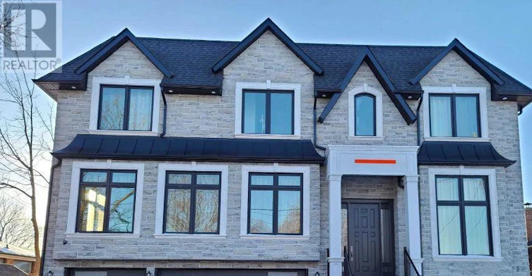 36 Sussex Avenue, Richmond Hill, ON, L4C 2E6 - 3