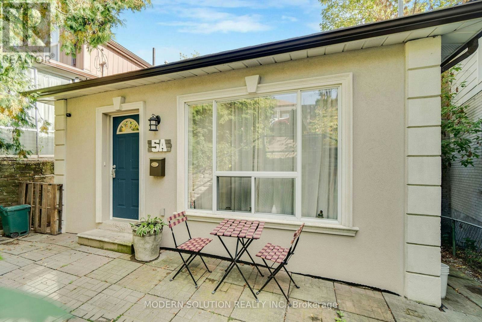 5A Dynevor Road, Toronto, ON, M6E 3W7