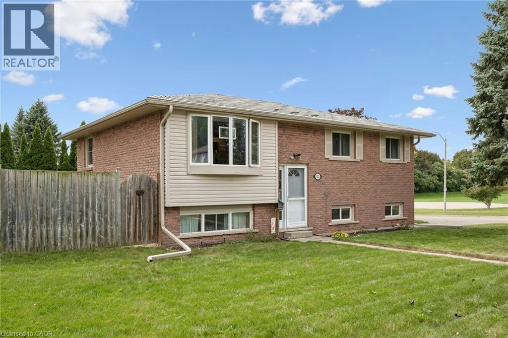 121 Nathaniel Crescent, Kitchener, ON, N2P 1L3