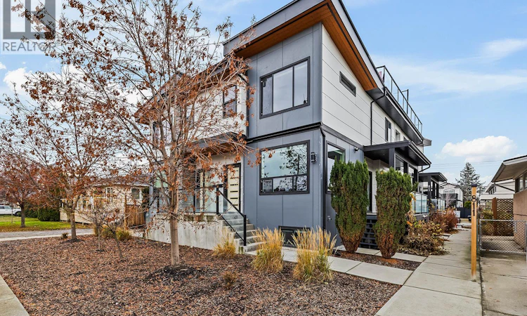 813 Rose Avenue