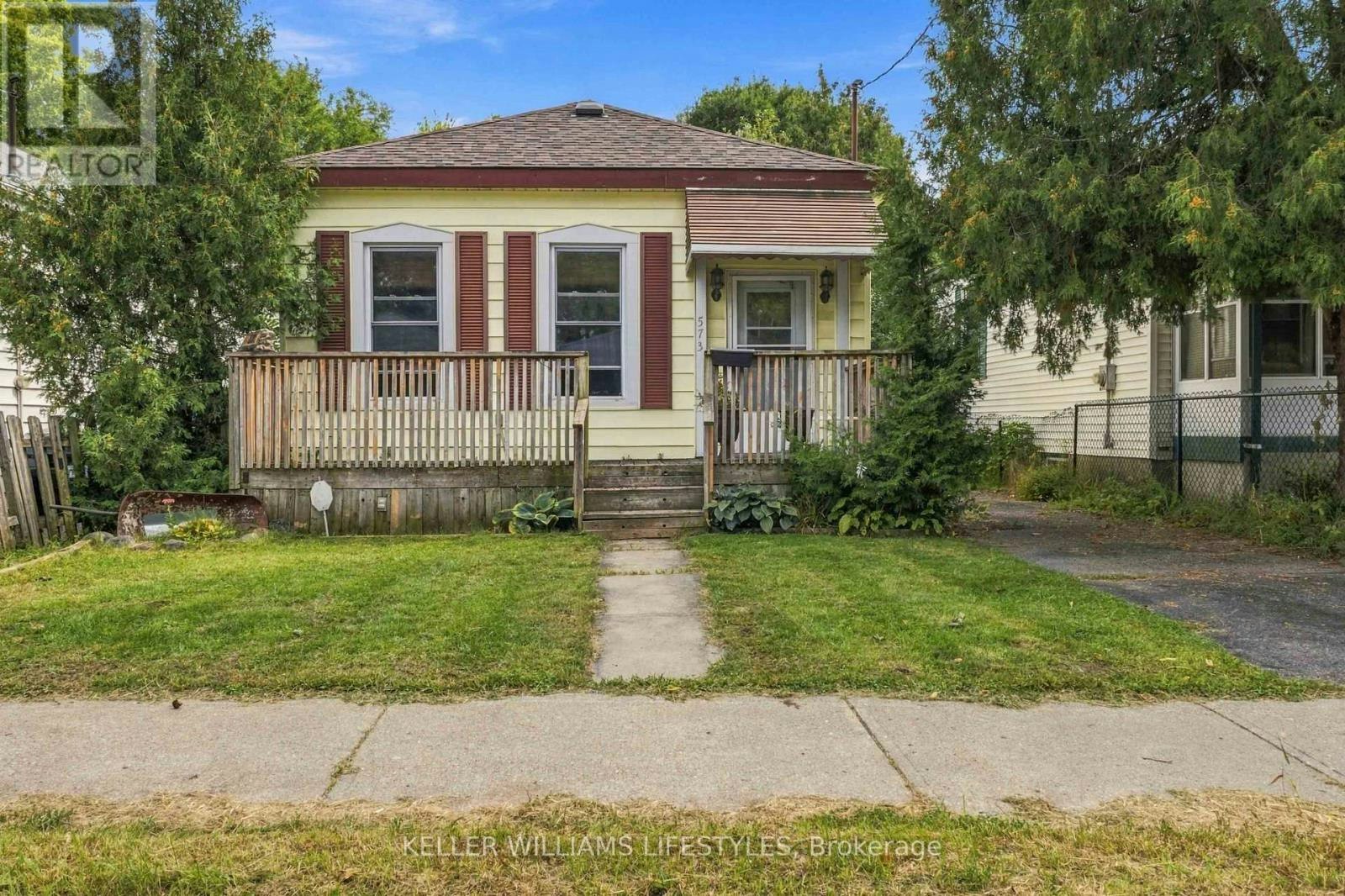 573 Hill Street, London, ON, N6B 1E9