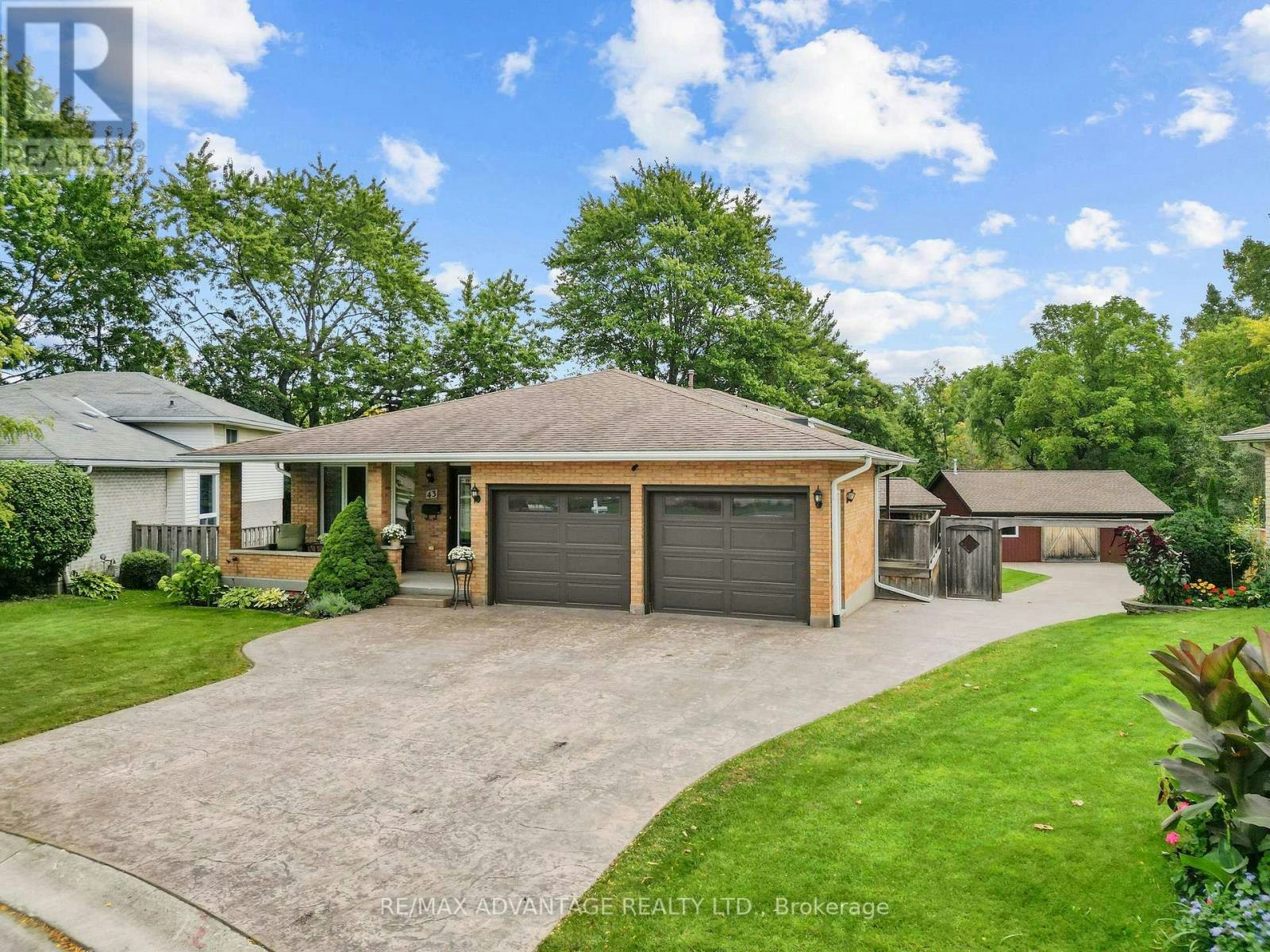 43 Lynngate Grove, London, ON, N6K 3S7
