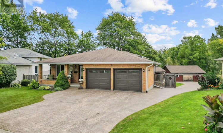 43 Lynngate Grove