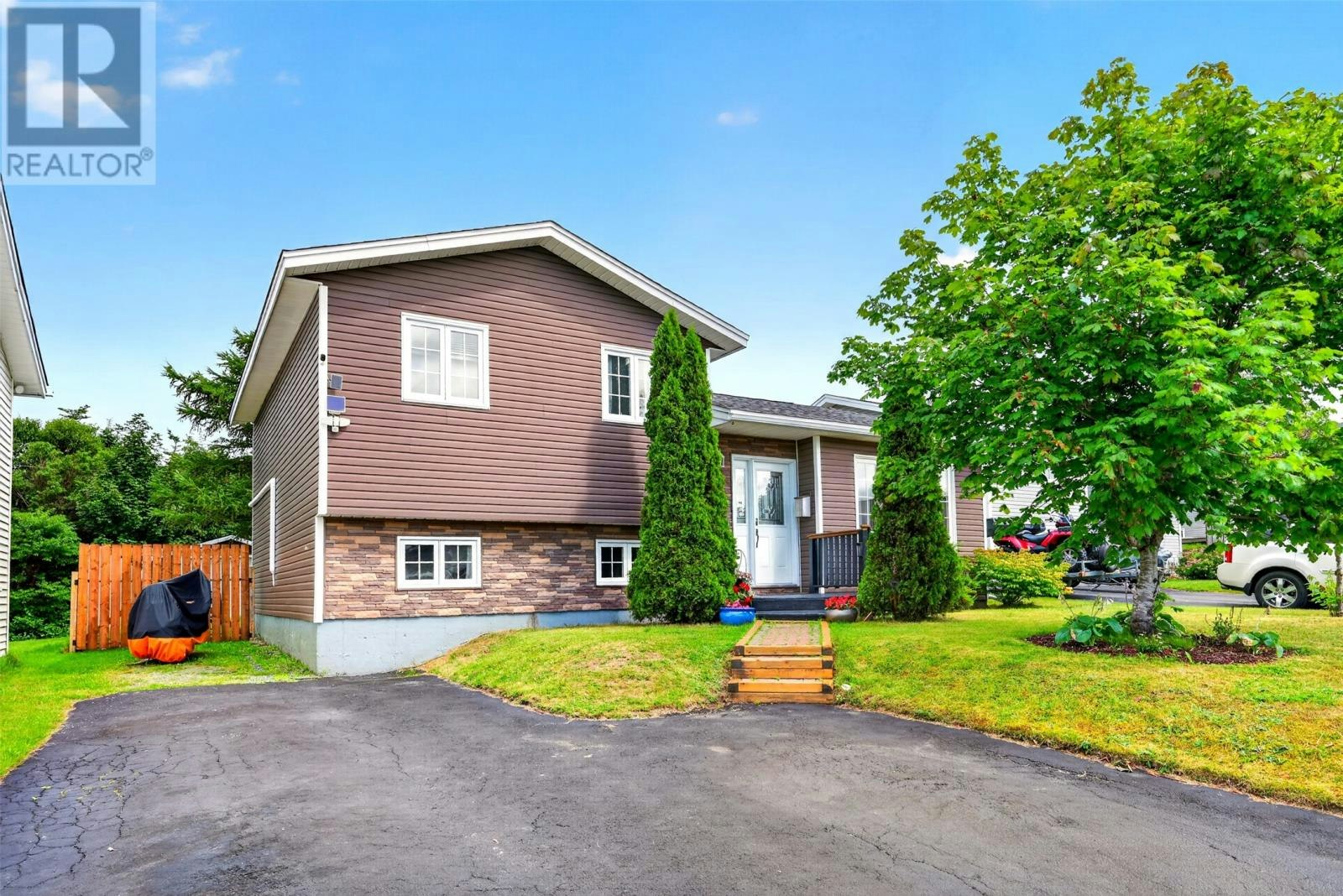 12 Leger Crescent, Mount Pearl, NL, A1N 3S4