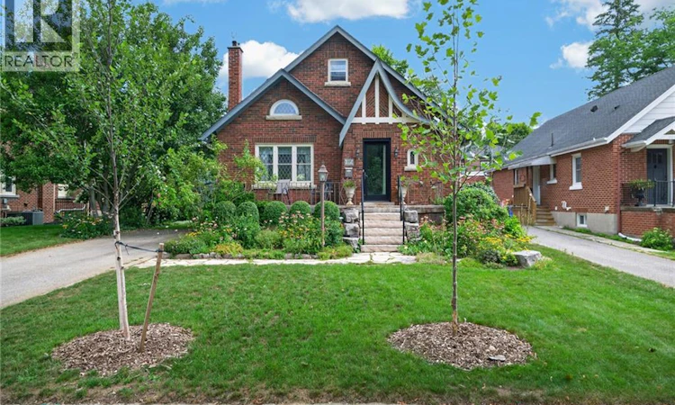17 Lincoln Avenue