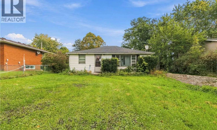 20 Mardon Avenue
