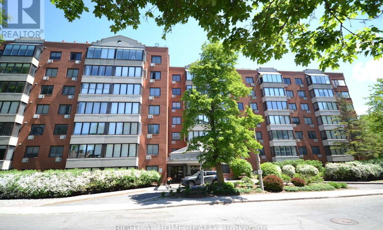 309-225 Alvin Road N