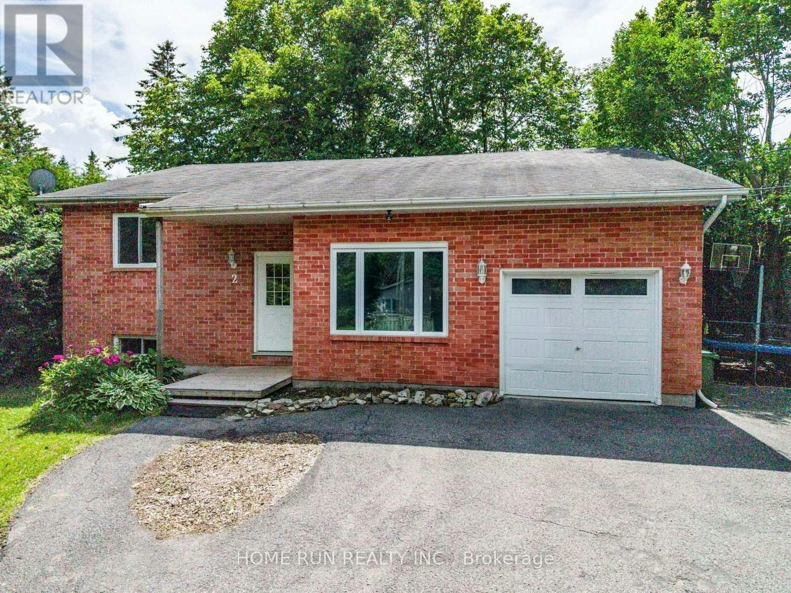 2 Caribou Avenue, Ottawa, ON, K2S 1M5