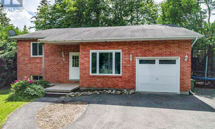 2 Caribou Avenue