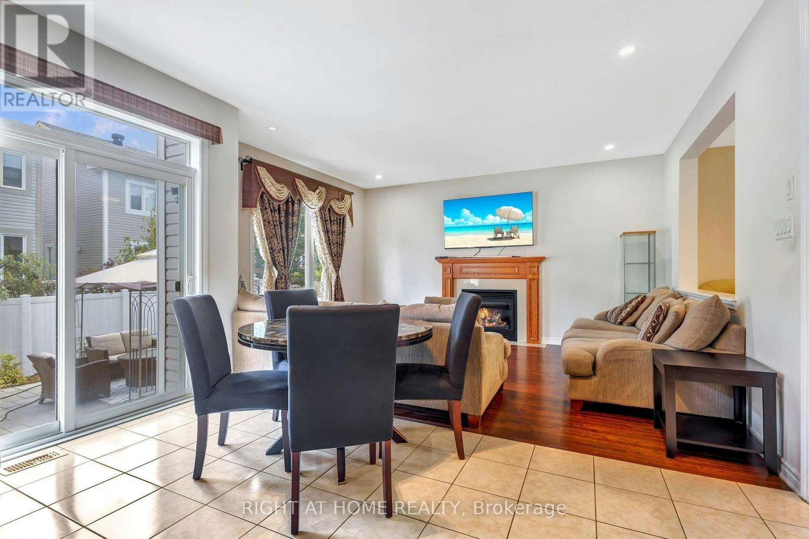 209 Rivertree Street, Ottawa, ON, K2M 0J4 - 16