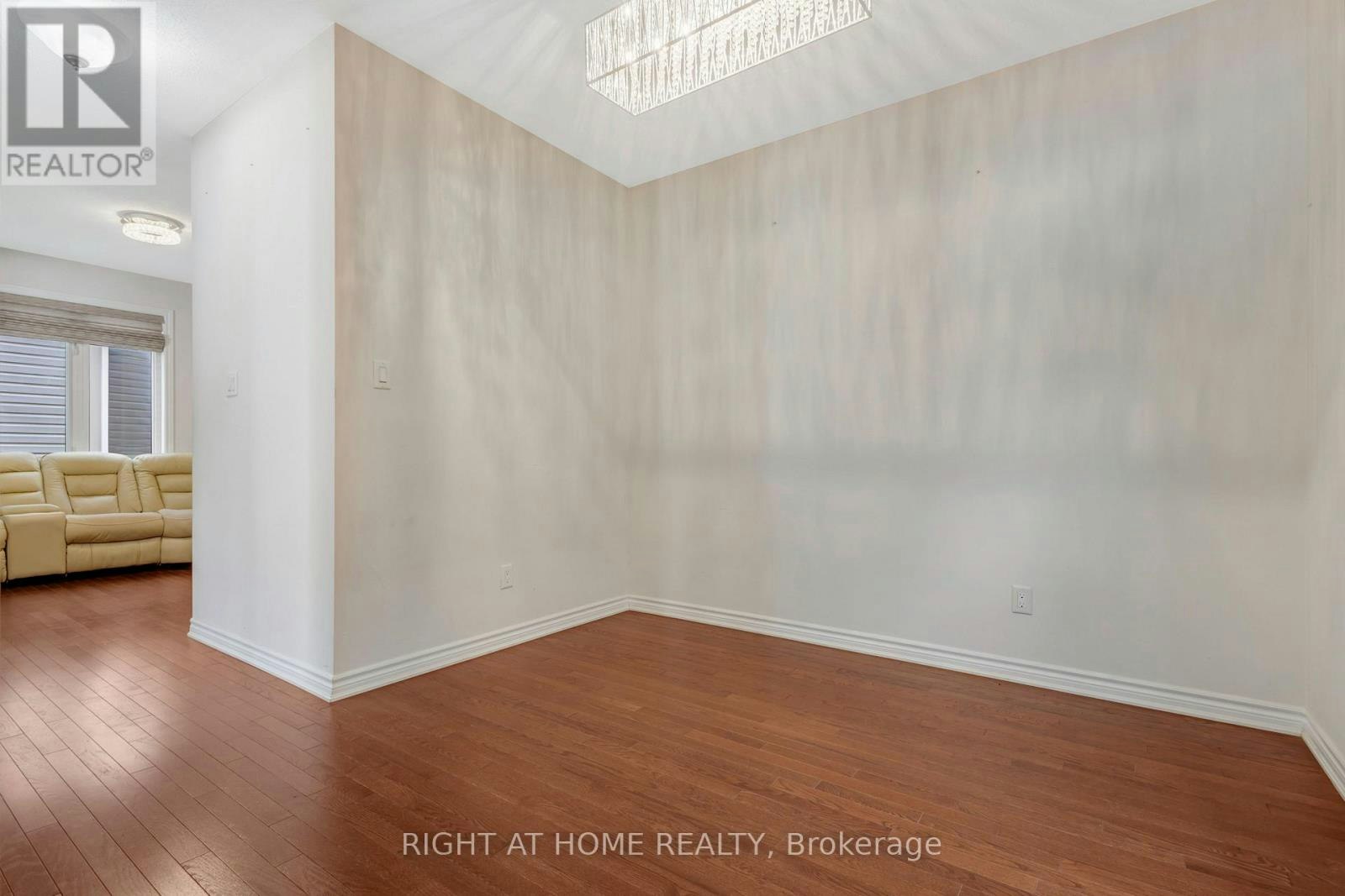 209 Rivertree Street, Ottawa, ON, K2M 0J4 - 8