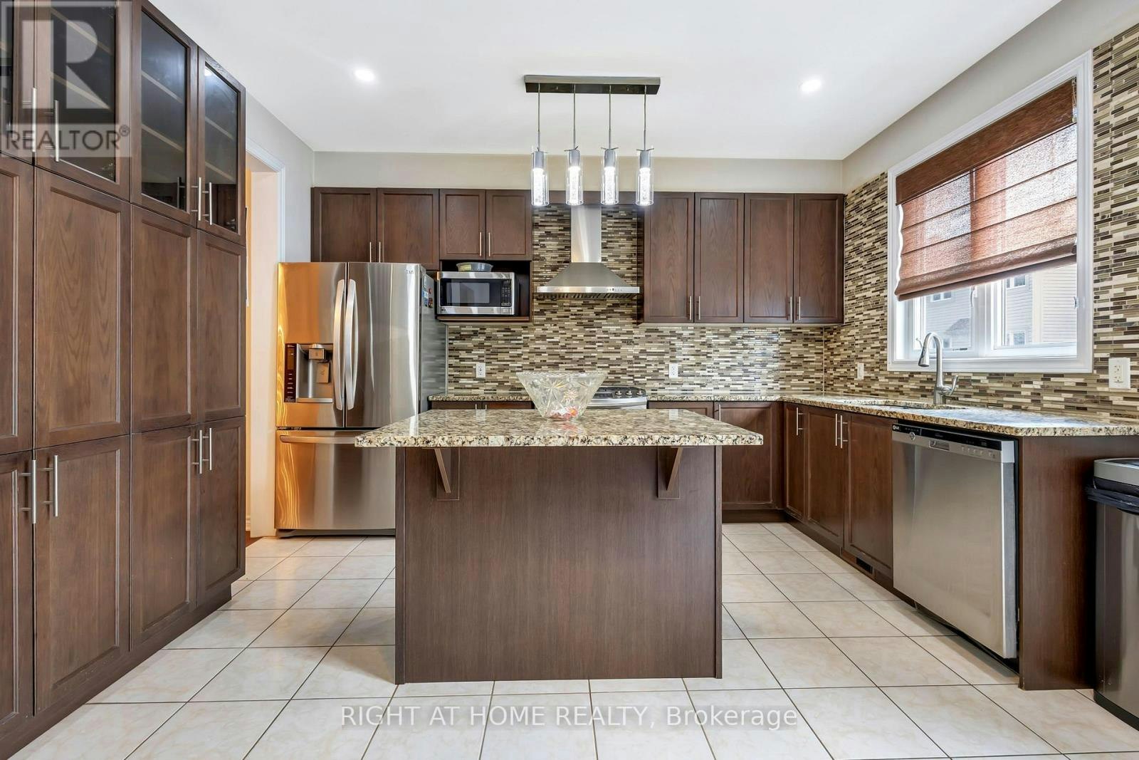 209 Rivertree Street, Ottawa, ON, K2M 0J4 - 14
