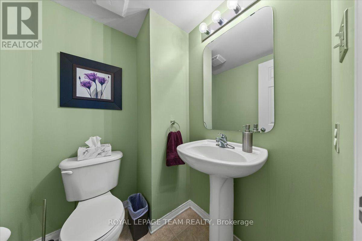 100 Bonfield Private, Ottawa, ON, K4A 5E4 - 11