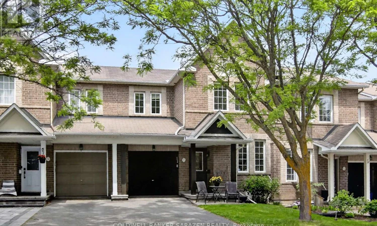 7 Barnstone Drive