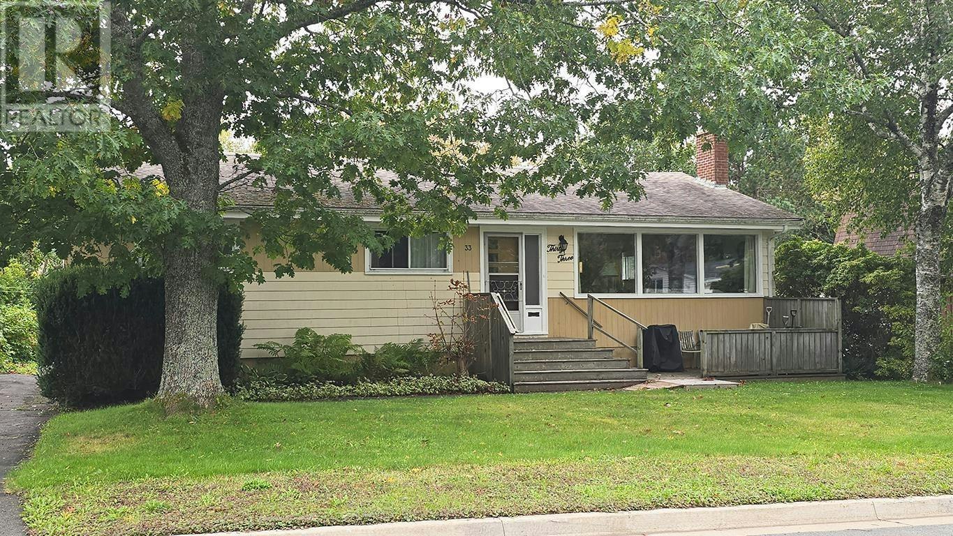 33 Anderson Street, Dartmouth, NS, B2W 2T7